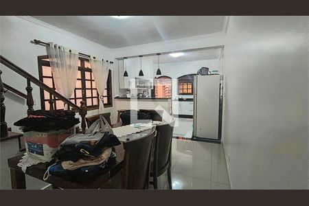 Casa à venda com 3 quartos, 186m² em Jardim Sarah, São Paulo