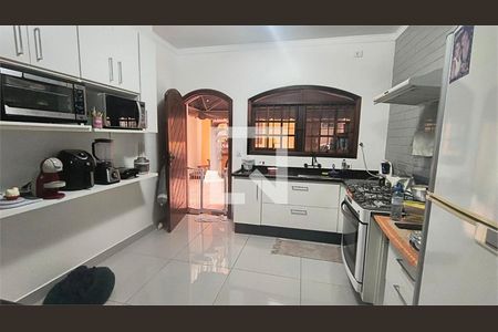 Casa à venda com 3 quartos, 186m² em Jardim Sarah, São Paulo