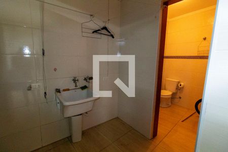 Área de Serviço de casa para alugar com 3 quartos, 225m² em Chácara Mafalda, São Paulo