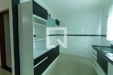 Cozinha de casa para alugar com 3 quartos, 225m² em Chácara Mafalda, São Paulo