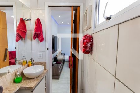 Banheiro de apartamento à venda com 2 quartos, 76m² em Parque das Nações, Santo André