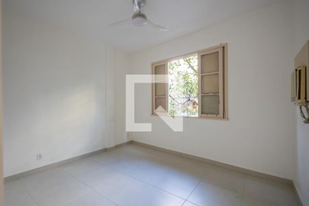 Quarto 1 de apartamento à venda com 2 quartos, 75m² em Tijuca, Rio de Janeiro