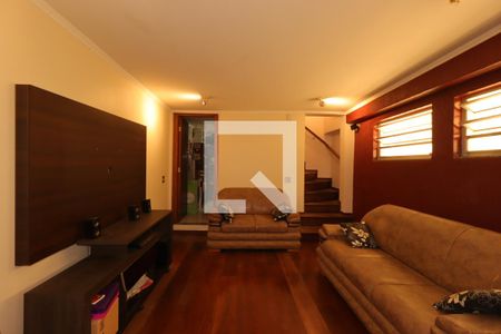 Sala de TV de casa à venda com 3 quartos, 221m² em Vila Valparaíso, Santo André