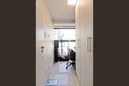 Quarto de apartamento à venda com 2 quartos, 55m² em Vila Ester (zona Norte), São Paulo