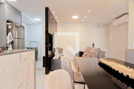 Sala de apartamento à venda com 2 quartos, 55m² em Vila Ester (zona Norte), São Paulo