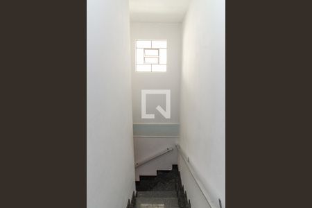 Escada de casa à venda com 4 quartos, 134m² em Parque Edu Chaves, São Paulo