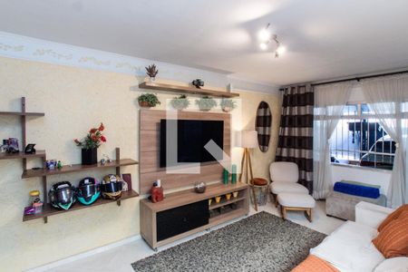 Sala de casa à venda com 4 quartos, 134m² em Parque Edu Chaves, São Paulo