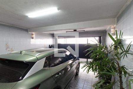 Garagem de casa à venda com 4 quartos, 134m² em Parque Edu Chaves, São Paulo