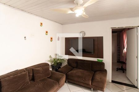 Fundos - Sala de casa à venda com 4 quartos, 134m² em Parque Edu Chaves, São Paulo