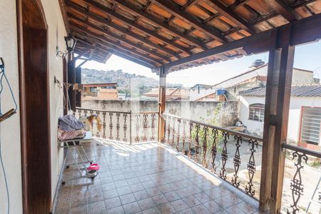 Varanda da Suíte 1 e 2 no 2° Andar de casa para alugar com 4 quartos, 360m² em Aparecida, Belo Horizonte