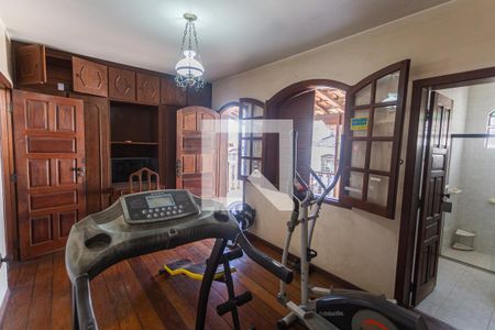 Suíte 2 no 2° Andar de casa para alugar com 4 quartos, 360m² em Aparecida, Belo Horizonte