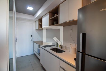 Cozinha de kitnet/studio à venda com 1 quarto, 26m² em Santo Amaro, São Paulo