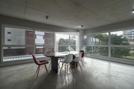 Sala de apartamento à venda com 3 quartos, 129m² em Petrópolis, Porto Alegre