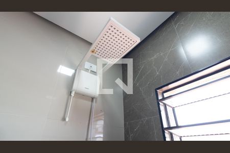 Banheiro de casa à venda com 2 quartos, 140m² em Jardim Danfer, São Paulo