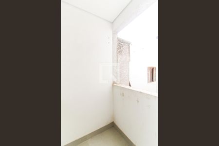 Área de Serviço de kitnet/studio para alugar com 1 quarto, 32m² em Cidade Antônio Estêvão de Carvalho, São Paulo