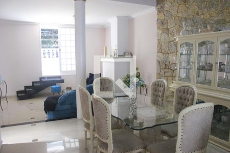 Casa à venda com 5 quartos, 306m² em Jardim Santa Clara, Guarulhos