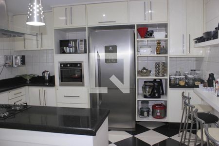 Cozinha de casa à venda com 5 quartos, 306m² em Jardim Santa Clara, Guarulhos