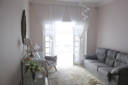 Sala de casa à venda com 5 quartos, 306m² em Jardim Santa Clara, Guarulhos