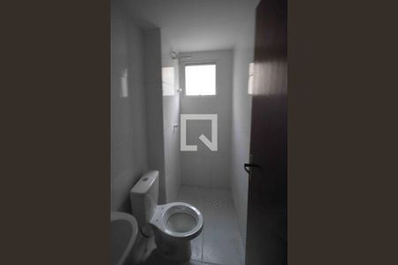 Banheiro de apartamento para alugar com 2 quartos, 45m² em Jardim Adutora, São Paulo