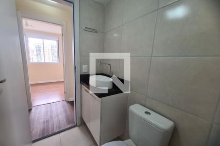 Banheiro Social de apartamento para alugar com 2 quartos, 42m² em Parque da Vila Prudente, São Paulo