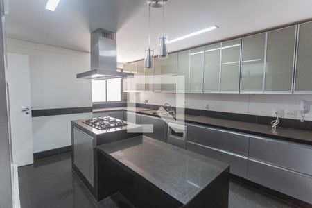 Cozinha de apartamento à venda com 4 quartos, 392m² em Serra, Belo Horizonte