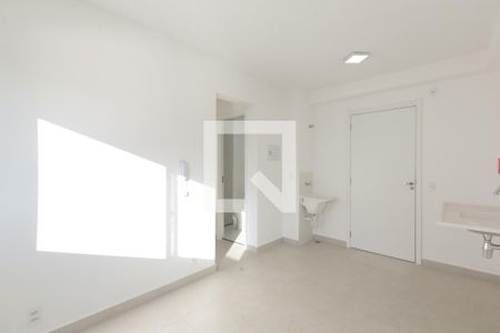 Sala/Cozinha de apartamento para alugar com 2 quartos, 33m² em Colônia (zona Leste), São Paulo