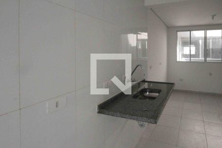 Cozinha de apartamento para alugar com 2 quartos, 45m² em Jardim Adutora, São Paulo