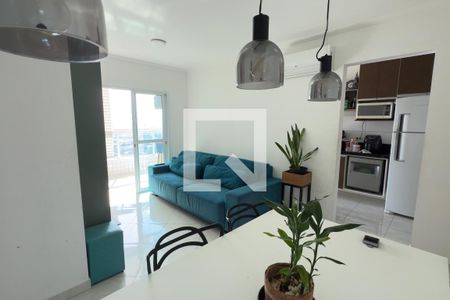 Sala de apartamento para alugar com 2 quartos, 78m² em Vila Assuncao, Praia Grande