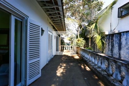 suíte varanda de casa à venda com 3 quartos, 400m² em Morumbi, São Paulo