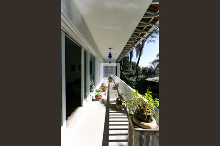 Varanda de casa à venda com 3 quartos, 400m² em Morumbi, São Paulo