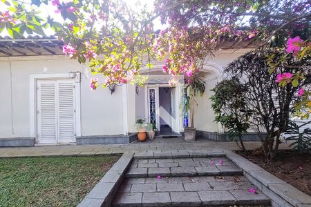 Fachada de casa à venda com 3 quartos, 400m² em Morumbi, São Paulo