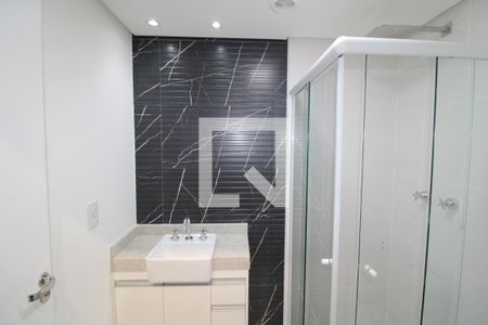 Banheiro de kitnet/studio para alugar com 1 quarto, 29m² em Tucuruvi, São Paulo