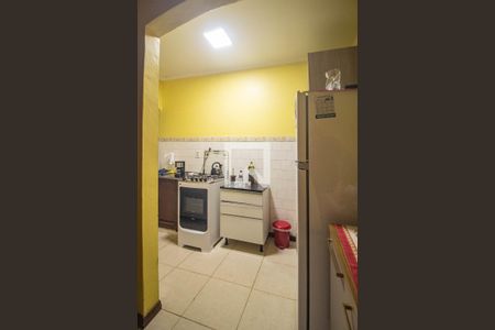 Sala/Cozinha de apartamento à venda com 1 quarto, 40m² em Medianeira, Porto Alegre