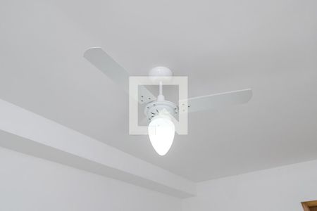 Sala de apartamento para alugar com 1 quarto, 40m² em Olaria, Rio de Janeiro