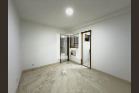 Quarto de apartamento para alugar com 1 quarto, 39m² em Olaria, Rio de Janeiro