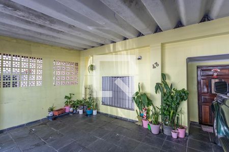 Garagem de casa à venda com 3 quartos, 136m² em Campanário, Diadema