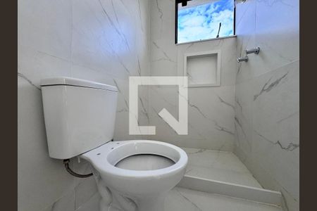 Banheiro Social de casa de condomínio à venda com 4 quartos, 420m² em Vargem Grande, Rio de Janeiro