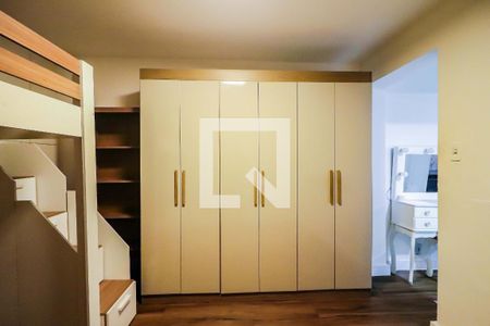 Quarto de casa para alugar com 1 quarto, 55m² em Cidade São Francisco, São Paulo