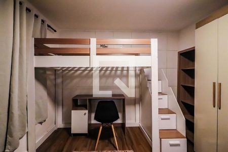 Quarto de casa para alugar com 1 quarto, 55m² em Cidade São Francisco, São Paulo