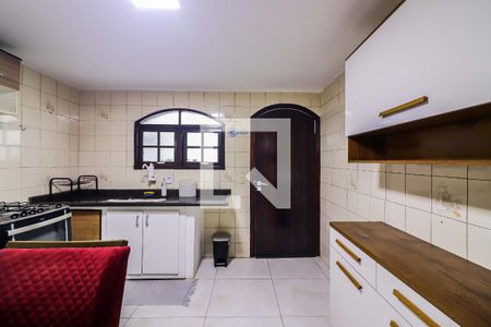 Cozinha de casa para alugar com 1 quarto, 55m² em Cidade São Francisco, São Paulo