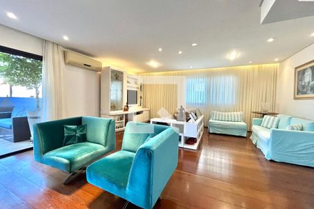 Sala de apartamento à venda com 4 quartos, 217m² em Chácara Inglesa, São Paulo