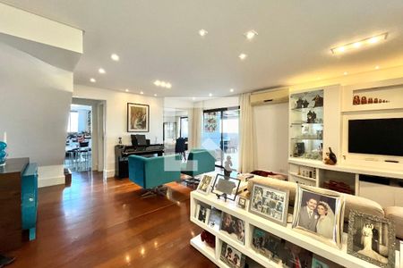 Sala de apartamento à venda com 4 quartos, 217m² em Chácara Inglesa, São Paulo