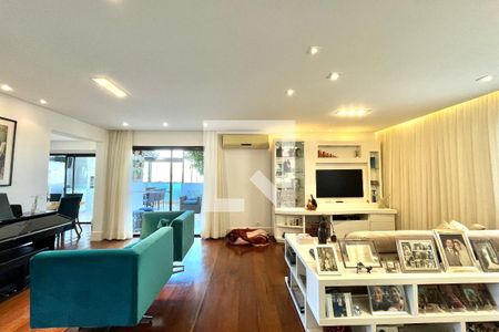 Sala de apartamento à venda com 4 quartos, 217m² em Chácara Inglesa, São Paulo