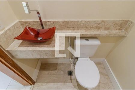 Banheiro de casa à venda com 3 quartos, 200m² em Jardim Marina, São Bernardo do Campo