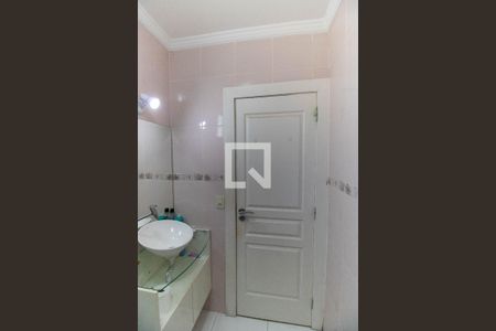 Banheiro da Suíte 1 de casa de condomínio à venda com 5 quartos, 400m² em Maria Paula, Niterói