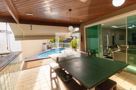 Área externa de casa de condomínio à venda com 5 quartos, 400m² em Maria Paula, Niterói