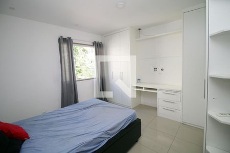 Quarto 1 de casa à venda com 6 quartos, 230m² em Irajá, Rio de Janeiro