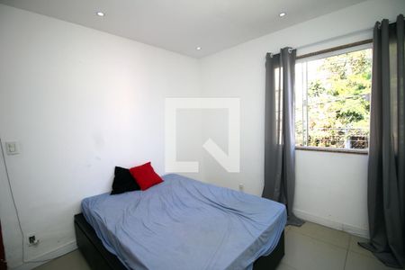 Quarto 1 de casa à venda com 6 quartos, 230m² em Irajá, Rio de Janeiro