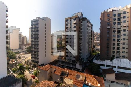 Vista da Sala de apartamento à venda com 2 quartos, 74m² em Icaraí, Niterói