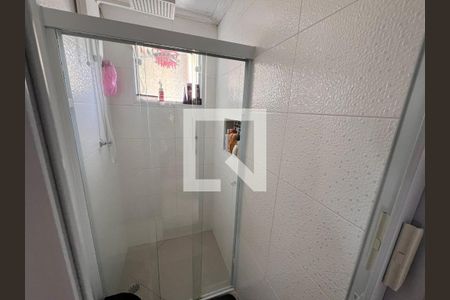 Banheiro  de apartamento à venda com 2 quartos, 47m² em Bairro dos Casa, São Bernardo do Campo